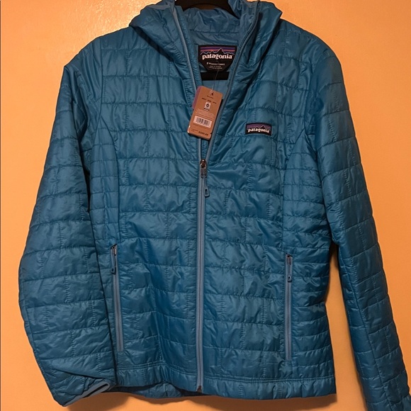 Patagonia Jackets & Blazers - SOLD!!Patagonia Blue Quilted Hooded Jacket